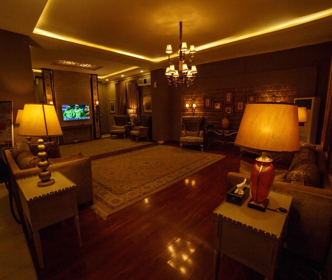 Shelton'S Rezidor Hotell Peshawar Exteriör bild